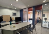 235m² bureaux pour vente à Empuriabrava, dans le quartier de Empuriabrava, Carrer Aeroclub photo