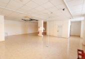 Local comercial en venta con 452m² en Torrevieja, Calle Fuensanta foto