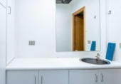 190m² office for sale in A Coruña, Rúa Real photo