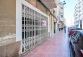 100m² commercial premises for sale in Vinaroz, Calle Andorra photo