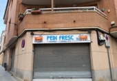 Local comercial en alquiler con 75m² en Begues foto