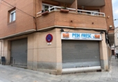 Local comercial en alquiler con 75m² en Begues foto
