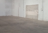 Nave Industrial en venta con 210m² en Tomares, Calle Almoraima, 41 foto