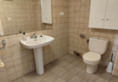 Local comercial en venta con 150m² en Almansa, Calle de los Reyes foto