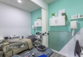 Oficinas en venta con 132m² en Granada, en la zona de Santa Adela, Avenida de Cádiz foto