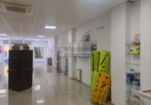 Local comercial en venta con 150m² en Cambrils foto