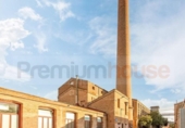 Nau Industrial
en venda
amb 740m² a Santa Coloma de Cervelló, Carrer de Reixach foto