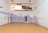 Nau Industrial
en venda
amb 740m² a Santa Coloma de Cervelló, Carrer de Reixach foto