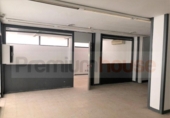 250m² commercial premises for sale in Viladecans, Carrer de Santa Teresa photo