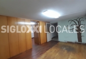352m² commercial premises for rent in Barcelona, in the area of the Congress and the Indians, Carrer de Puerto Príncipe photo