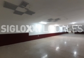 352m² commercial premises for rent in Barcelona, in the area of the Congress and the Indians, Carrer de Puerto Príncipe photo