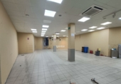 Local comercial en alquiler con 350m² en Cáceres, en la zona de San Juan foto
