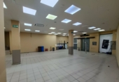 Local comercial en alquiler con 350m² en Cáceres, en la zona de San Juan foto