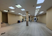 Local comercial en alquiler con 350m² en Cáceres, en la zona de San Juan foto