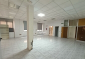 Local comercial en alquiler con 350m² en Cáceres, en la zona de San Juan foto
