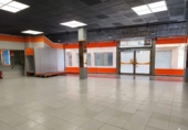 Local comercial en venta con 500m² en Marbella foto