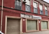920m² commercial premises for sale in Algueña, Calle Mayor 17 photo
