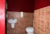 Local comercial en alquiler con 185m² en Jaén foto