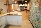 Local comercial en venta con 95m² en Vitoria, en la zona de Arriaga-Lakua foto