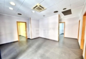 218m² bureaux pour location à Valence, dans le quartier de Ayora, Calle de Felipe Salvador photo
