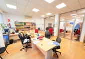 Oficines
en venda
amb 288m² a Ponferrada, Avenida América foto