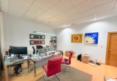 Oficines
en venda
amb 288m² a Ponferrada, Avenida América foto