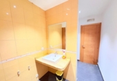 Oficines
en venda
amb 288m² a Ponferrada, Avenida América foto