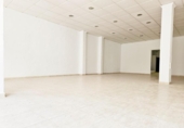 144m² locaux commerciaux pour vente à Denia, photo