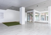 152m² locaux commerciaux pour vente à Manresa, dans le quartier de Passeig i Rodalia, carretera de vic photo