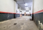 132m² commercial premises for sale in Madrid, in the area of Good View, Calle de Alzina photo