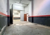 132m² commercial premises for sale in Madrid, in the area of Good View, Calle de Alzina photo
