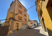 Edificio en venta con 353m² en Vilafranca del Penedès, Carrer Jaume Balmes foto