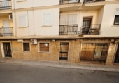 107m² commercial premises for sale in Plasencia, marqués de vadillo, 10600 photo