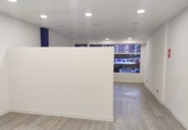 Local comercial
en lloguer
amb 65m² a Vitòria, a la zona de Santiago foto