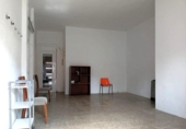 78m² commercial premises for sale in Sabadell, photo