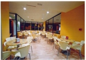 Cafeteria
en venda
amb 590m² a Santiago de Compostel·la, a la zona de O Cotaredo, FONTIÑAS foto