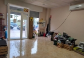 50m² commercial premises for sale in Jaén photo