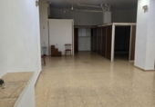 Local comercial
en venda
amb 93m² a Còrdova, a la zona de Santiago foto