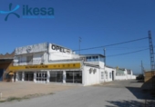 Nave Industrial en venta con 2042m² en La Palma del Condado, Carretera de Valverde del Camino foto