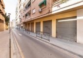 Local comercial en venta con 179m² en Granada, en la zona de Albayda, Calle Ribera del Beiro foto