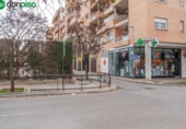 Local comercial en venta con 46m² en Granada, en la zona de Villa Argaz, Calle Torre Quebrada foto