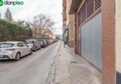 Local comercial en venta con 46m² en Granada, en la zona de Villa Argaz, Calle Torre Quebrada foto