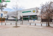 Local comercial en venta con 46m² en Granada, en la zona de Villa Argaz, Calle Torre Quebrada foto