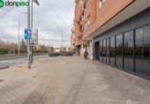 Local comercial en venta con 46m² en Granada, en la zona de Villa Argaz, Calle Torre Quebrada foto