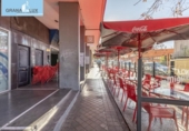 Bar en venta, traspaso con 120m² en Granada, en la zona de Barrio de los Periodistas, Plaza de Andalucía foto
