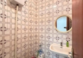 65m² commercial premises for sale in Carlet, Calle de Goya photo