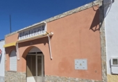 Local comercial en venta en Villafranca de los Barros foto