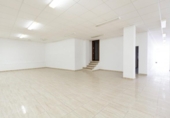 508m² commercial premises for sale in Oviedo, photo