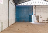 Nau Industrial
en venda
amb 240m² a Jun, Calle Maestro M. Morón Mochón foto