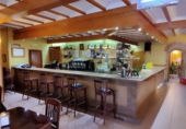 955m² restaurant pour vente à Tuéjar, photo